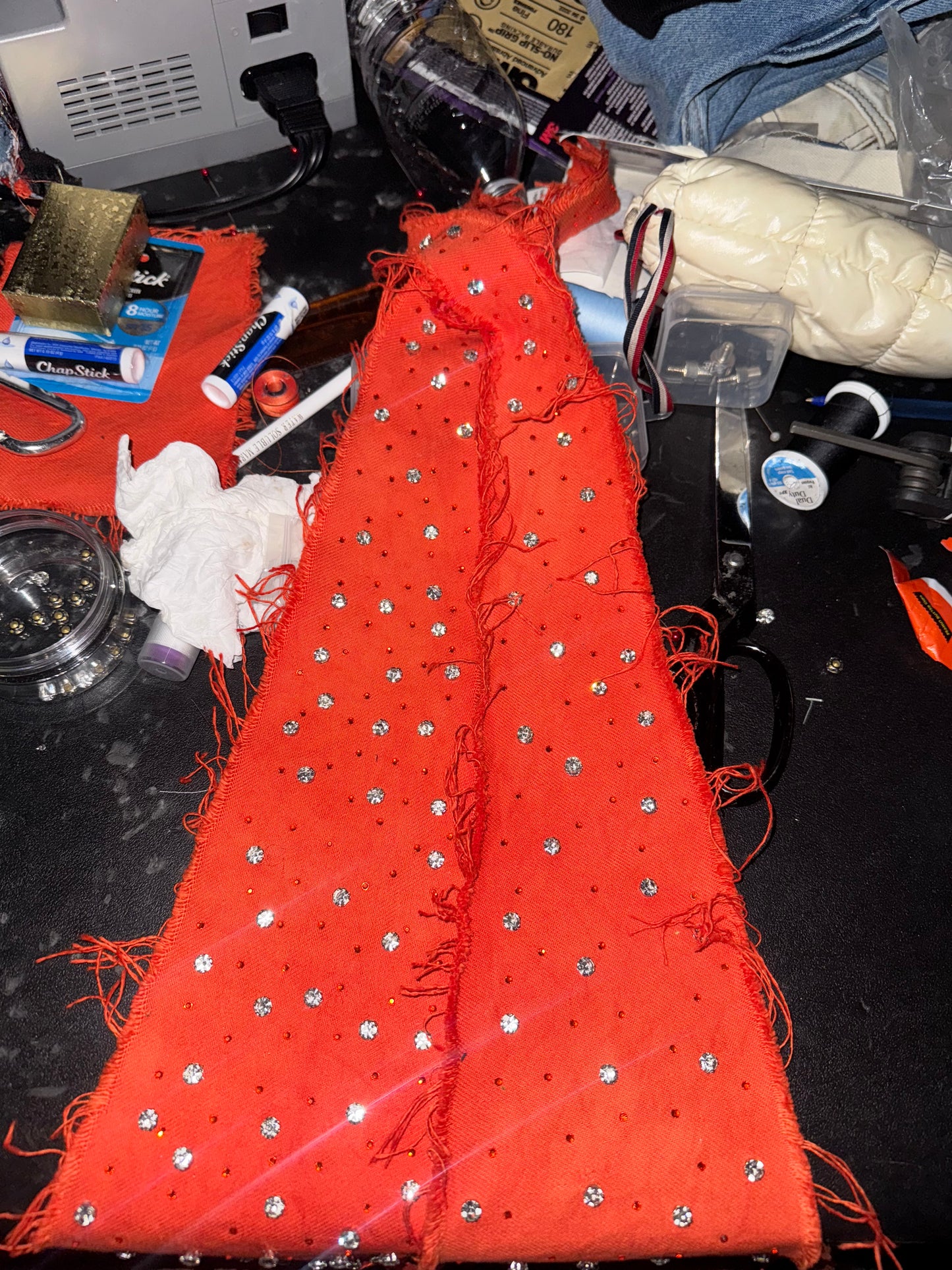 THREADED EMBELLISHED FLARED DENIM